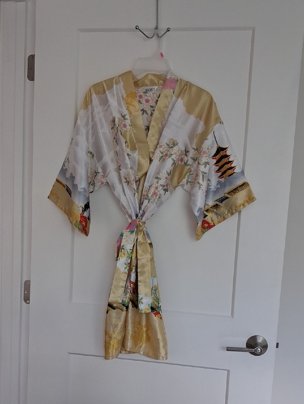Silk Floral Kimono Robe in Gold and White